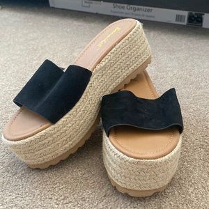 Platform sandals size8